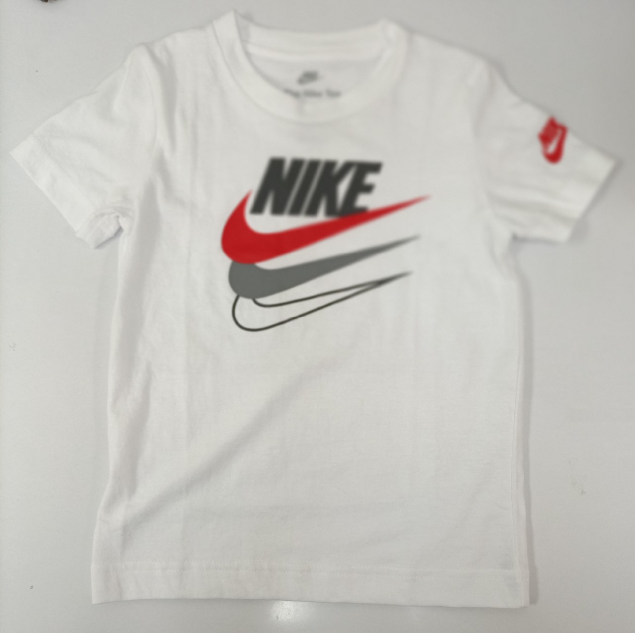 NIKE T-SHIRT