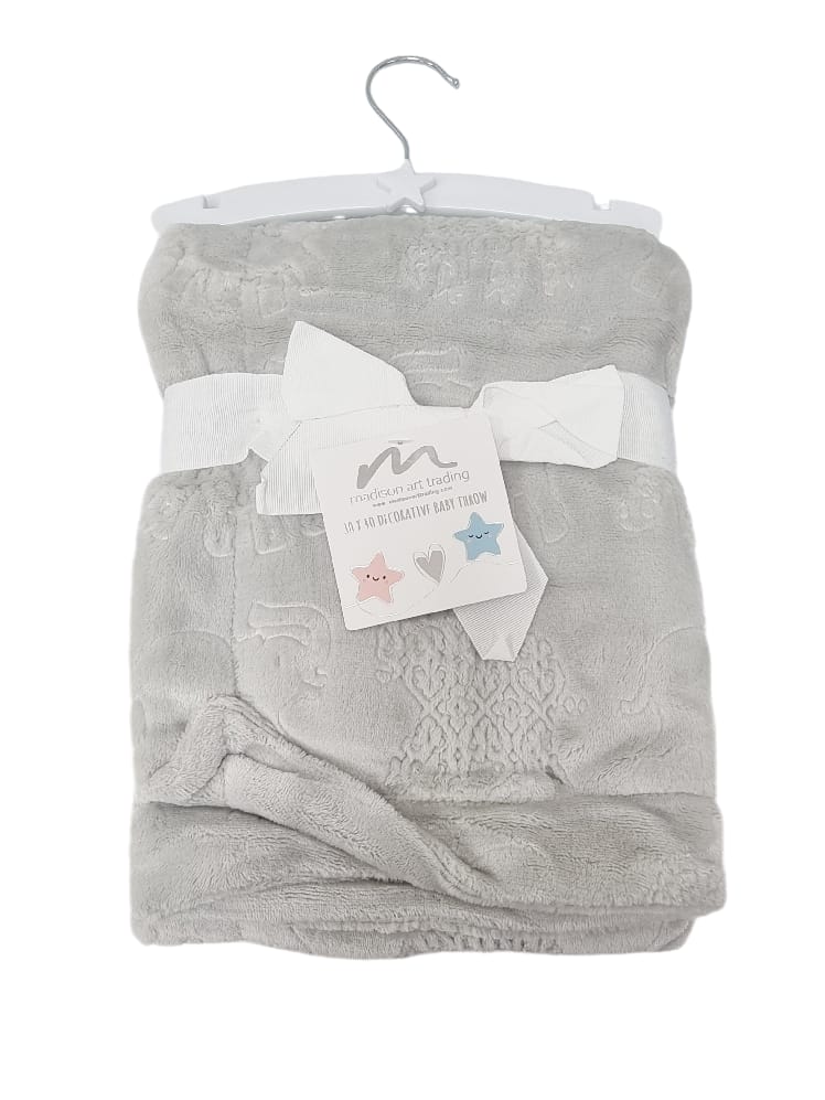 MADISON BABY PLUSH THROW