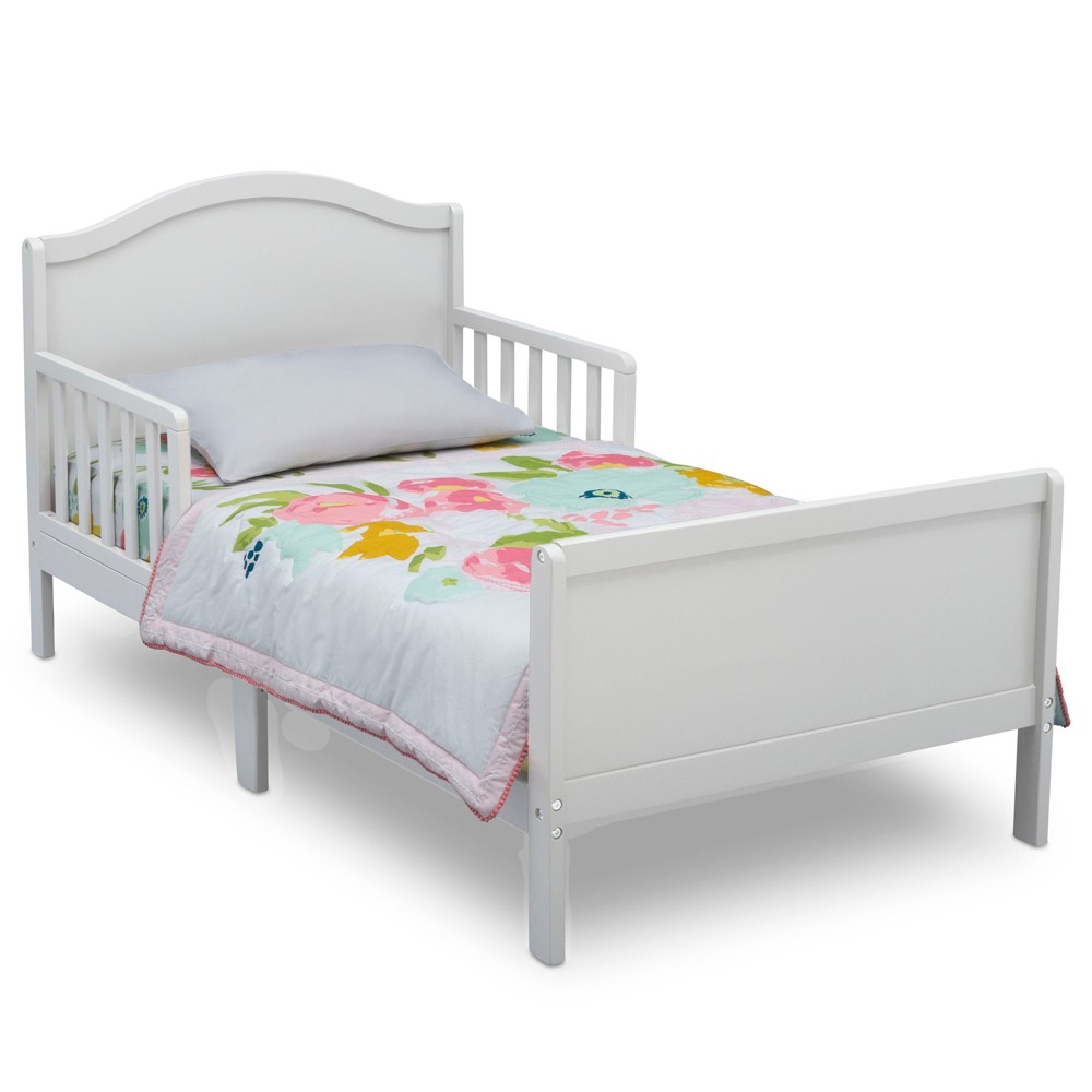 DELTA BENNET TODDLER BED