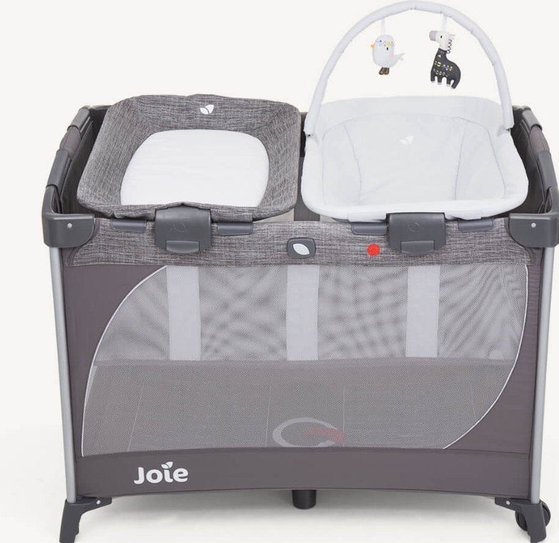 JOIE COMMUTER CHANGE PLAYPEN